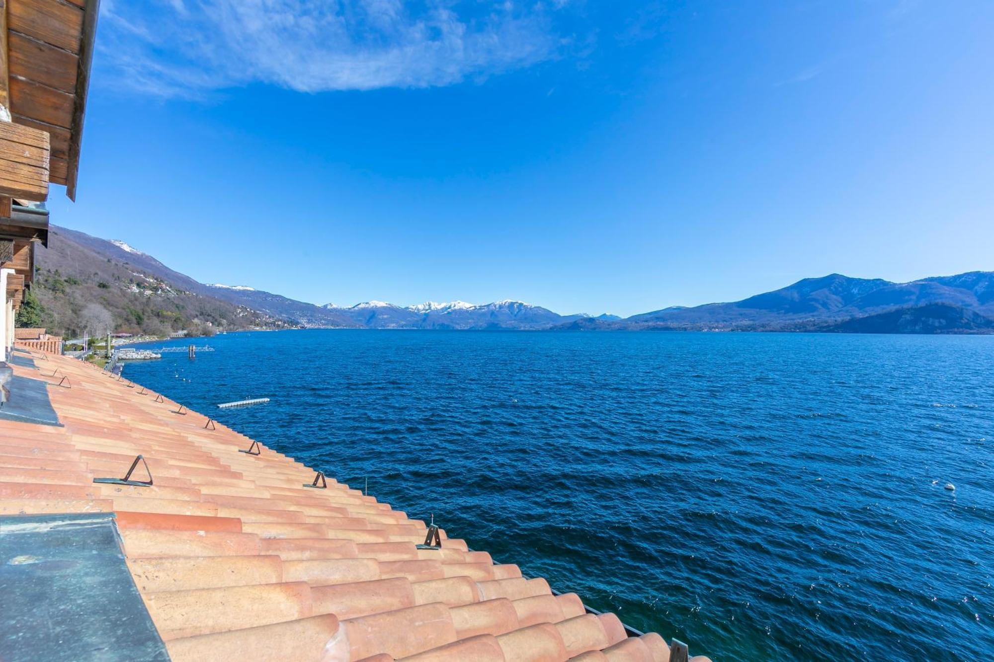 Blu Lake Apartment On Ghiffa Beach - Happy Rentals Esterno foto
