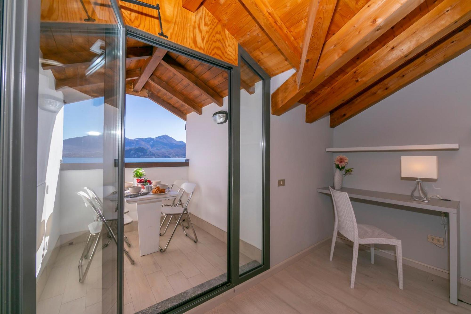 Blu Lake Apartment On Ghiffa Beach - Happy Rentals Esterno foto