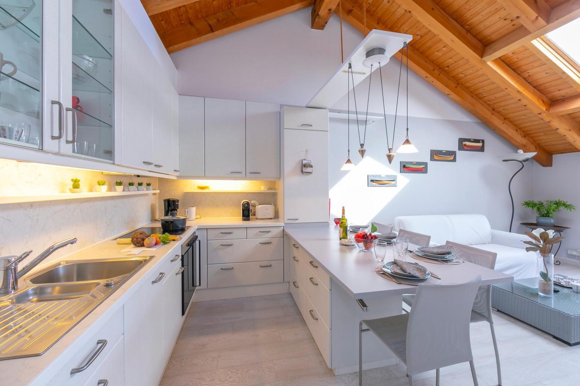 Blu Lake Apartment On Ghiffa Beach - Happy Rentals Esterno foto