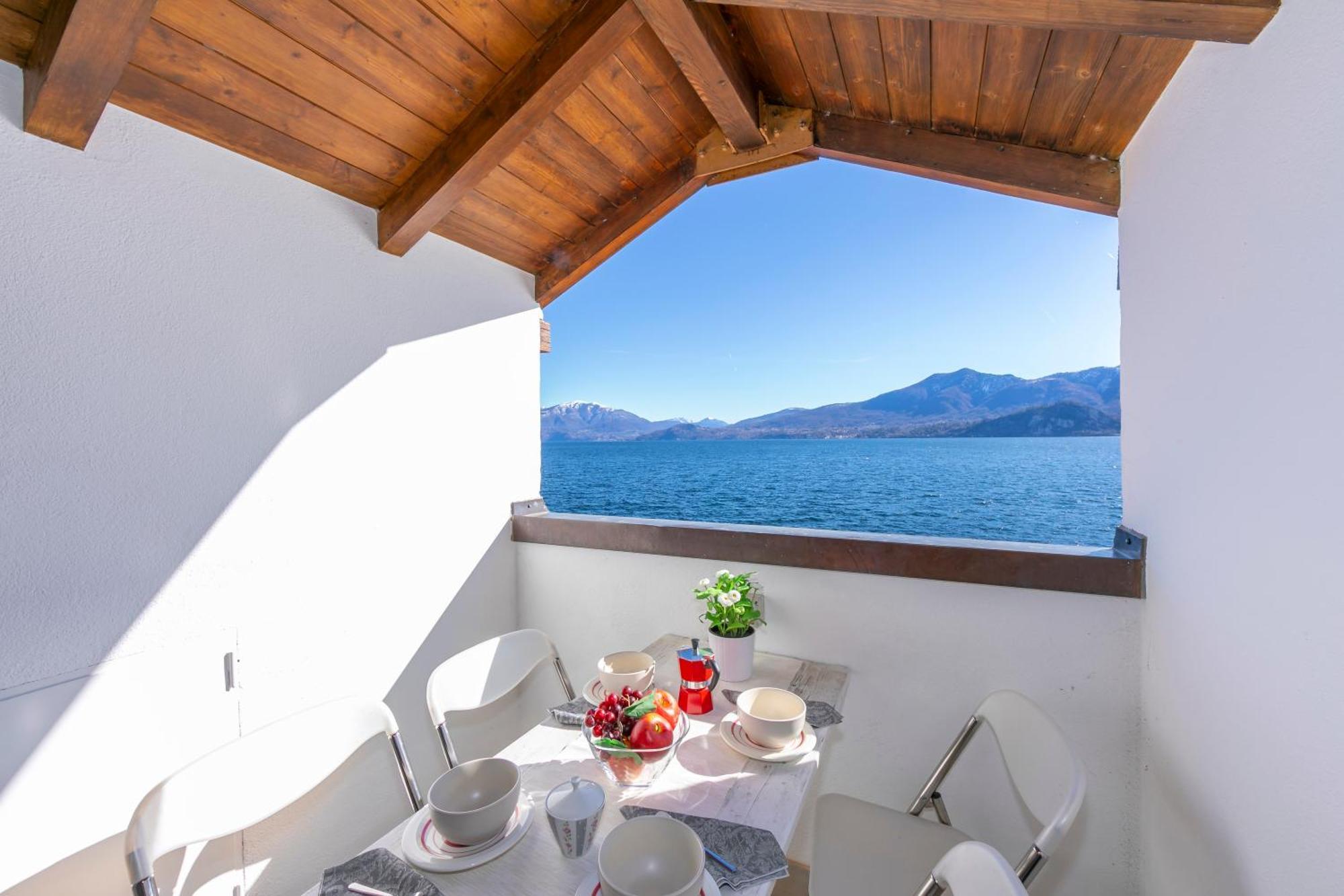 Blu Lake Apartment On Ghiffa Beach - Happy Rentals Esterno foto